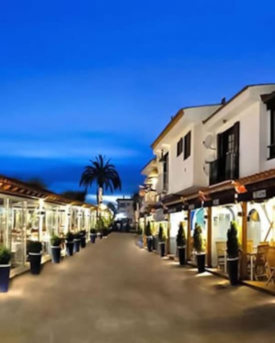 Marina Beach Aiguadolc Sitges Dış mekan fotoğraf
